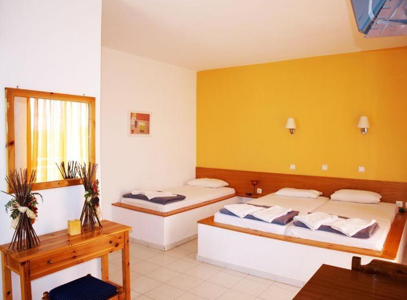 Amarilia Aparthotel Skala Rachoni  Room photo